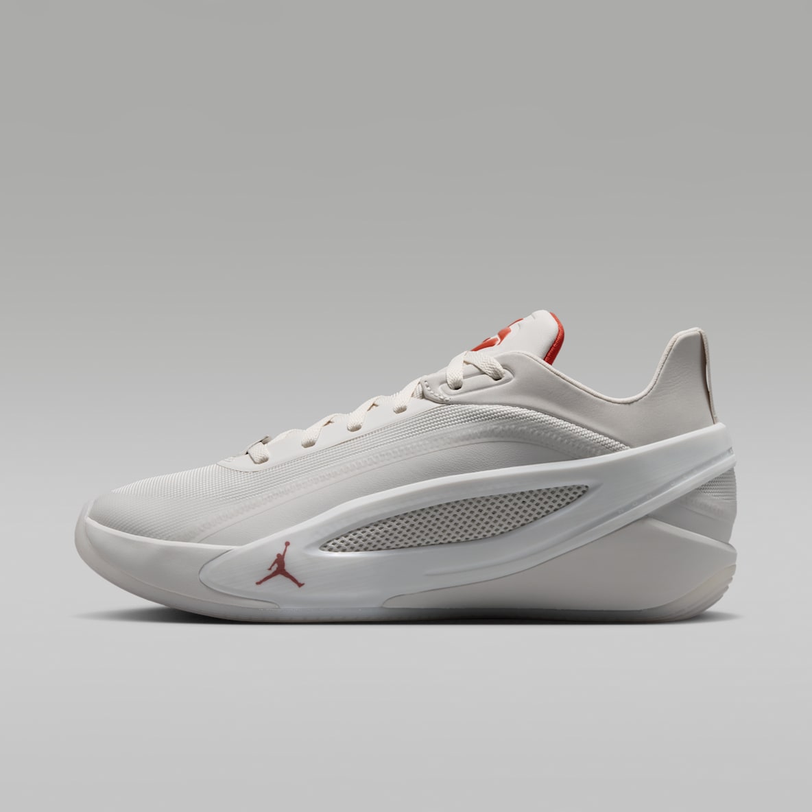 Jordan White Low Top Shoes. Nike.com
